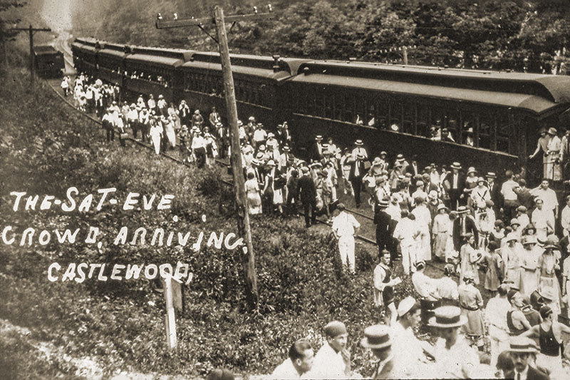 Castlewood_Train.jpg
