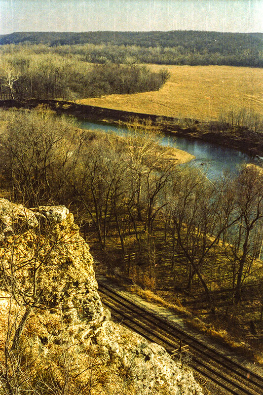 70s_Castlewood_Bluffs_1.jpg