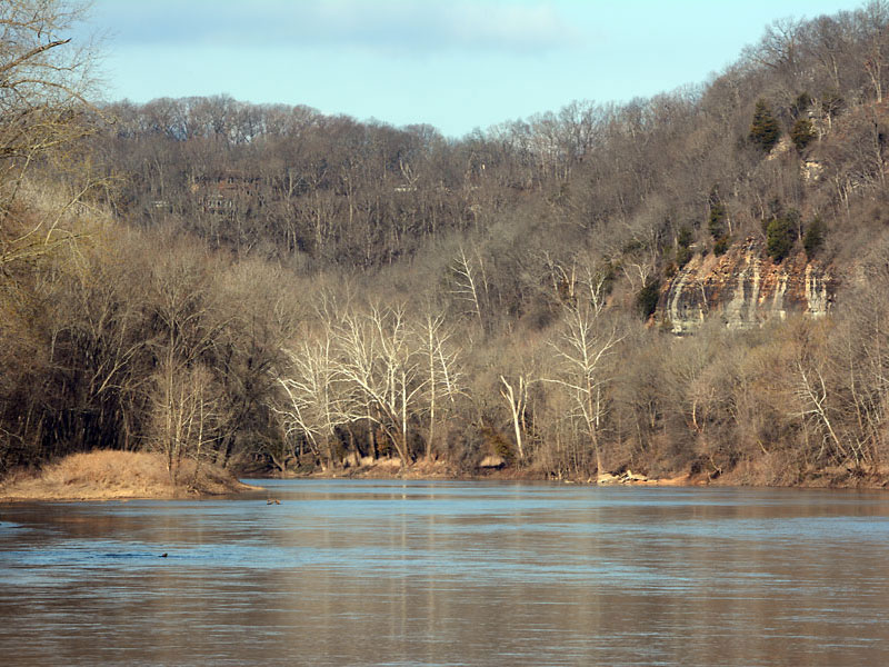 Meramec_River_Bluffs.jpg