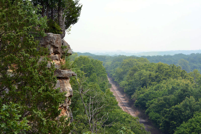 Castlewood_Bluffs_Overlook.jpg