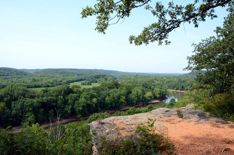 Castlewood_Bluffs.jpg