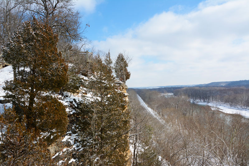 Castlewood_Snow_2486.jpg