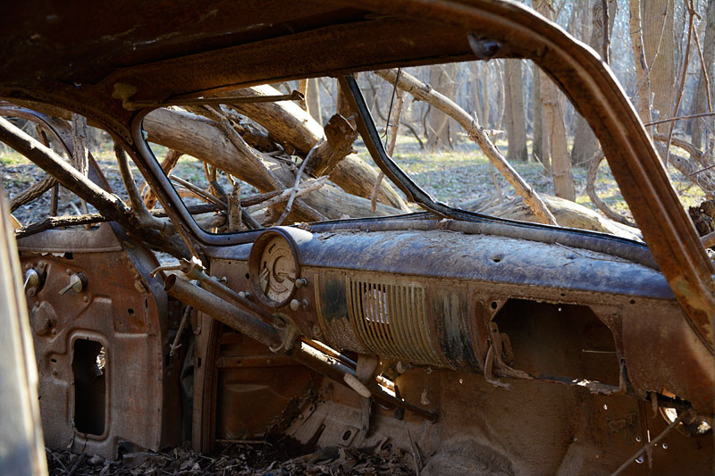 Inside_Abandoned_Car.jpg