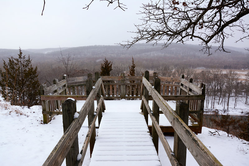 Snowy_Deck_2718.jpg
