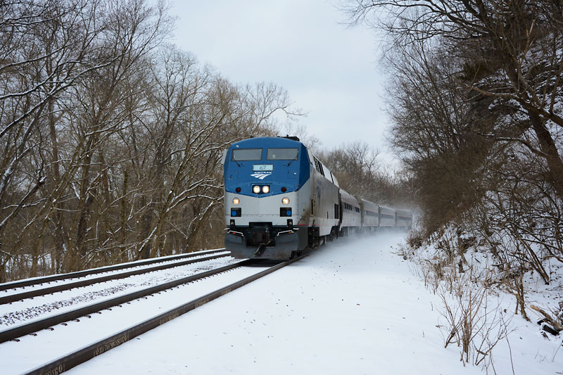 Train_in_Snos_2843.jpg